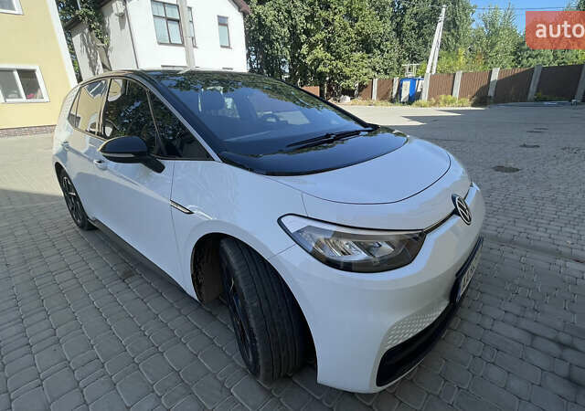 Фольксваген ID.3, об'ємом двигуна 0 л та пробігом 29 тис. км за 23999 $, фото 1 на Automoto.ua