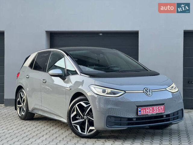 Серый Фольксваген ID.3, объемом двигателя 0 л и пробегом 91 тыс. км за 16999 $, фото 1 на Automoto.ua
