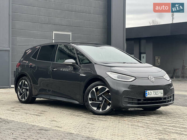 Серый Фольксваген ID.3, объемом двигателя 0 л и пробегом 64 тыс. км за 16950 $, фото 1 на Automoto.ua