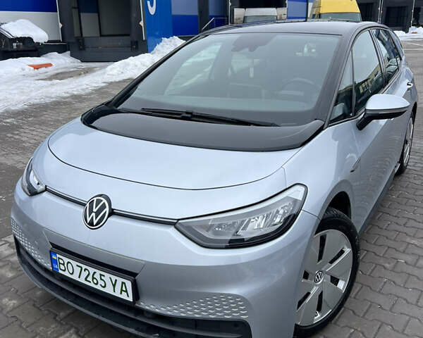 Серый Фольксваген ID.3, объемом двигателя 0 л и пробегом 170 тыс. км за 14450 $, фото 1 на Automoto.ua