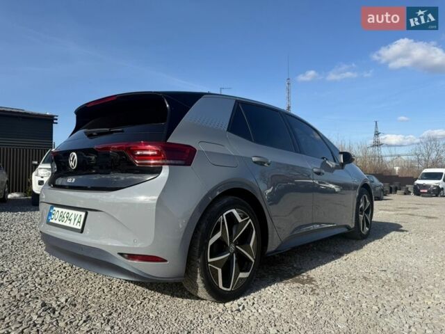 Серый Фольксваген ID.3, объемом двигателя 0 л и пробегом 140 тыс. км за 16800 $, фото 1 на Automoto.ua