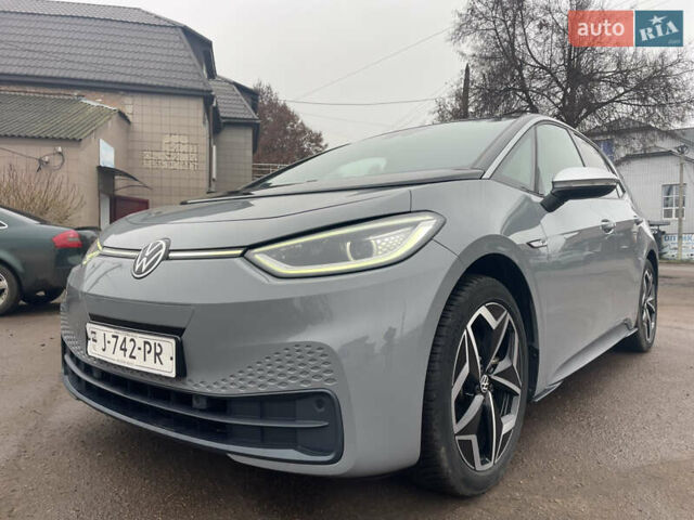 Сірий Фольксваген ID.3, об'ємом двигуна 0 л та пробігом 100 тис. км за 17000 $, фото 1 на Automoto.ua