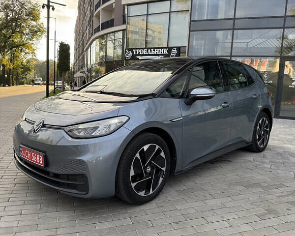 Серый Фольксваген ID.3, объемом двигателя 0 л и пробегом 100 тыс. км за 16600 $, фото 1 на Automoto.ua