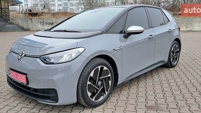 Серый Фольксваген ID.3, объемом двигателя 0 л и пробегом 88 тыс. км за 17971 $, фото 1 на Automoto.ua