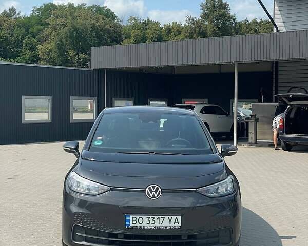 Сірий Фольксваген ID.3, об'ємом двигуна 0 л та пробігом 33 тис. км за 15700 $, фото 1 на Automoto.ua