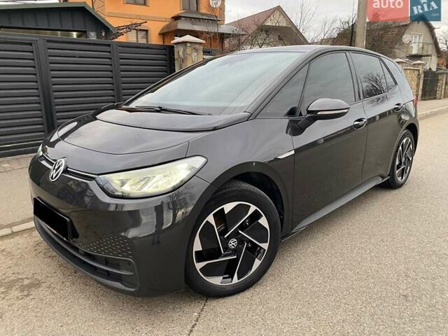 Серый Фольксваген ID.3, объемом двигателя 0 л и пробегом 86 тыс. км за 16999 $, фото 1 на Automoto.ua