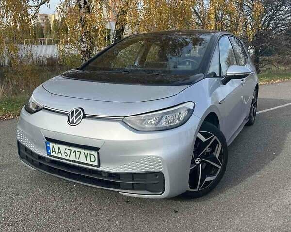 Сірий Фольксваген ID.3, об'ємом двигуна 0 л та пробігом 29 тис. км за 17300 $, фото 1 на Automoto.ua