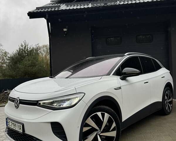 Белый Фольксваген ID.4, объемом двигателя 0 л и пробегом 56 тыс. км за 23500 $, фото 1 на Automoto.ua