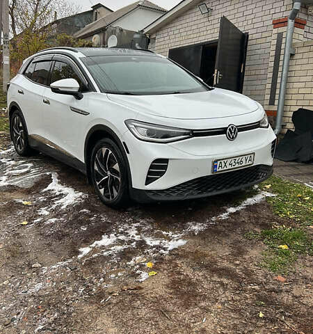 Белый Фольксваген ID.4, объемом двигателя 0 л и пробегом 69 тыс. км за 21700 $, фото 1 на Automoto.ua