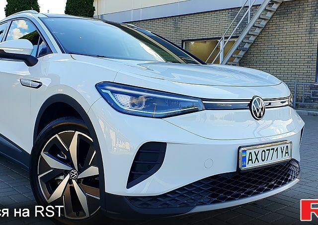 Белый Фольксваген ID.4, объемом двигателя 0 л и пробегом 15 тыс. км за 24500 $, фото 1 на Automoto.ua