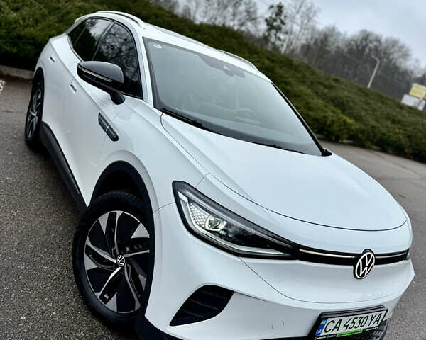 Белый Фольксваген ID.4, объемом двигателя 0 л и пробегом 45 тыс. км за 25900 $, фото 1 на Automoto.ua