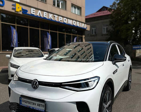 Белый Фольксваген ID.4, объемом двигателя 0 л и пробегом 34 тыс. км за 24299 $, фото 1 на Automoto.ua