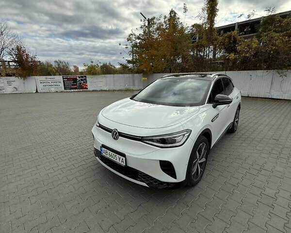 Белый Фольксваген ID.4, объемом двигателя 0 л и пробегом 17 тыс. км за 27900 $, фото 1 на Automoto.ua