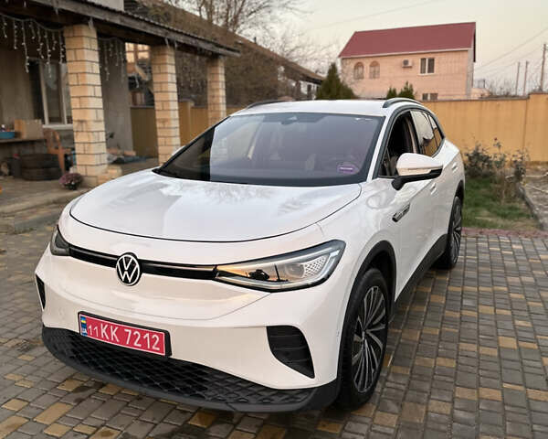 Белый Фольксваген ID.4, объемом двигателя 0 л и пробегом 16 тыс. км за 27500 $, фото 1 на Automoto.ua