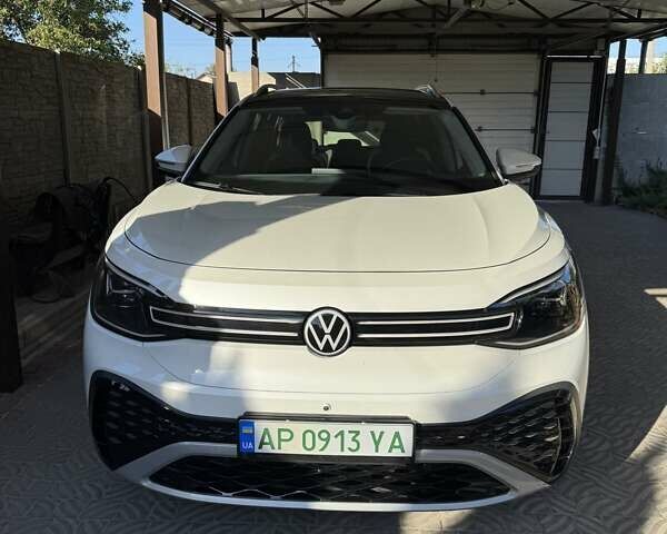 Белый Фольксваген ID.6 Crozz, объемом двигателя 0 л и пробегом 23 тыс. км за 32000 $, фото 1 на Automoto.ua