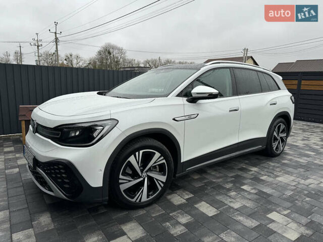 Белый Фольксваген ID.6 Crozz, объемом двигателя 0 л и пробегом 33 тыс. км за 30000 $, фото 1 на Automoto.ua