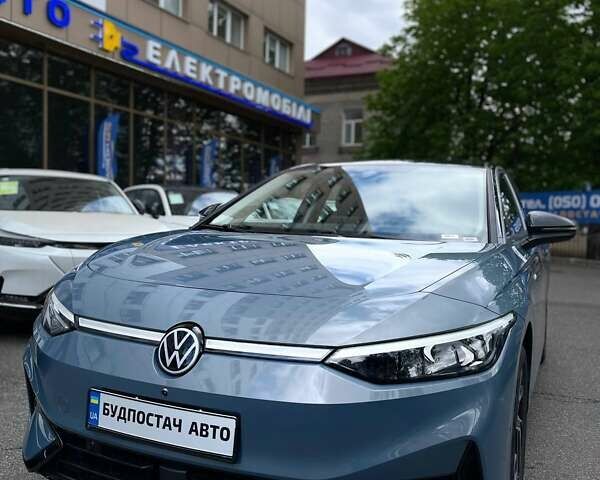 Сірий Фольксваген ID.7, об'ємом двигуна 0 л та пробігом 1 тис. км за 27999 $, фото 1 на Automoto.ua