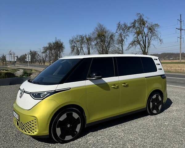 Желтый Фольксваген I.D. Buzz, объемом двигателя 0 л и пробегом 8 тыс. км за 44999 $, фото 1 на Automoto.ua