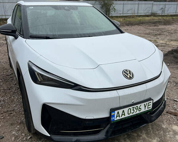 Білий Фольксваген ID. Unyx, об'ємом двигуна 0 л та пробігом 1 тис. км за 27500 $, фото 1 на Automoto.ua