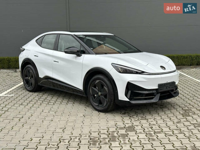 Белый Фольксваген ID. Unyx, объемом двигателя 0 л и пробегом 1 тыс. км за 28700 $, фото 1 на Automoto.ua
