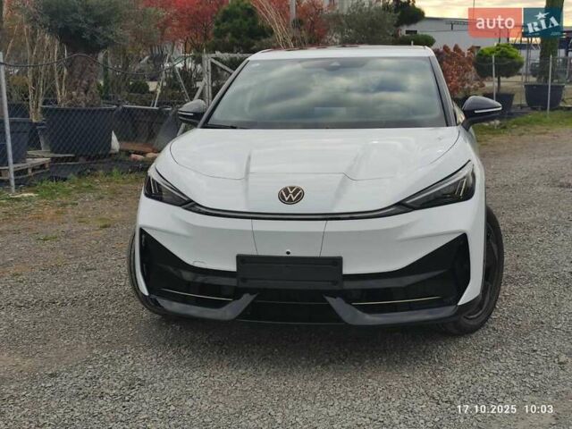 Белый Фольксваген ID. Unyx, объемом двигателя 0 л и пробегом 2 тыс. км за 29300 $, фото 1 на Automoto.ua