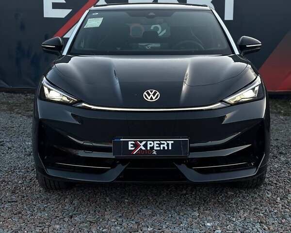 Черный Фольксваген ID. Unyx, объемом двигателя 0 л и пробегом 1 тыс. км за 27990 $, фото 1 на Automoto.ua