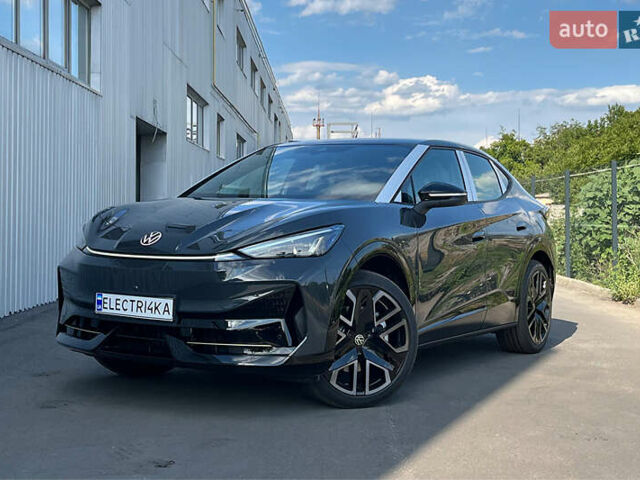 Черный Фольксваген ID. Unyx, объемом двигателя 0 л и пробегом 1 тыс. км за 34000 $, фото 1 на Automoto.ua