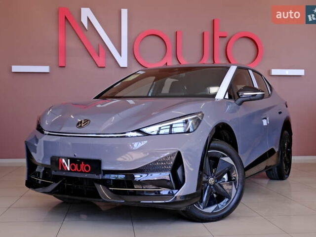 Серый Фольксваген ID. Unyx, объемом двигателя 0 л и пробегом 1 тыс. км за 31900 $, фото 1 на Automoto.ua