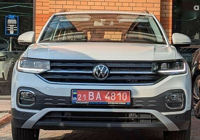 Фольксваген T-Cross, объемом двигателя 1.2 л и пробегом 1 тыс. км за 21999 $, фото 1 на Automoto.ua