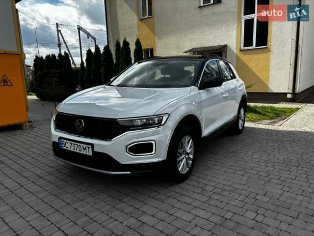 Белый Фольксваген Ти-Рок, объемом двигателя 1.5 л и пробегом 36 тыс. км за 25499 $, фото 1 на Automoto.ua