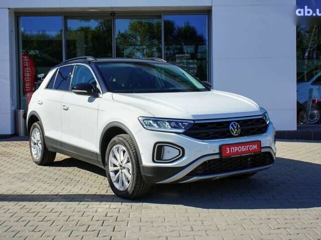 Фольксваген Ти-Рок, объемом двигателя 1.4 л и пробегом 8 тыс. км за 28920 $, фото 1 на Automoto.ua