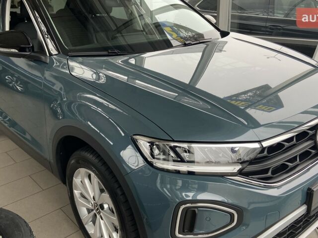 Фольксваген Ти-Рок, объемом двигателя 1.4 л и пробегом 0 тыс. км за 30416 $, фото 1 на Automoto.ua