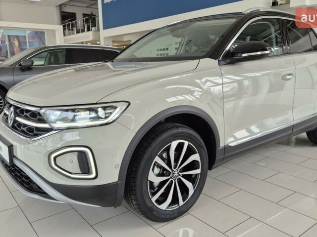 Фольксваген Ти-Рок, объемом двигателя 1.4 л и пробегом 0 тыс. км за 30999 $, фото 1 на Automoto.ua