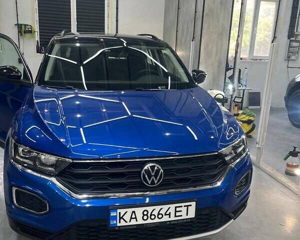 Фольксваген Ти-Рок 2021 в Киеве на Automoto.ua Синий Фольксваген Ти-Рок, объемом двигателя 1.5 л и пробегом 120 тыс. км за 22500 $, фото 1 на Automoto.ua