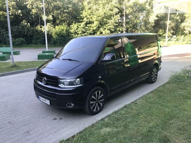 Черный Фольксваген T5 (Transporter) груз-пасс., объемом двигателя 2 л и пробегом 203 тыс. км за 15800 $, фото 1 на Automoto.ua