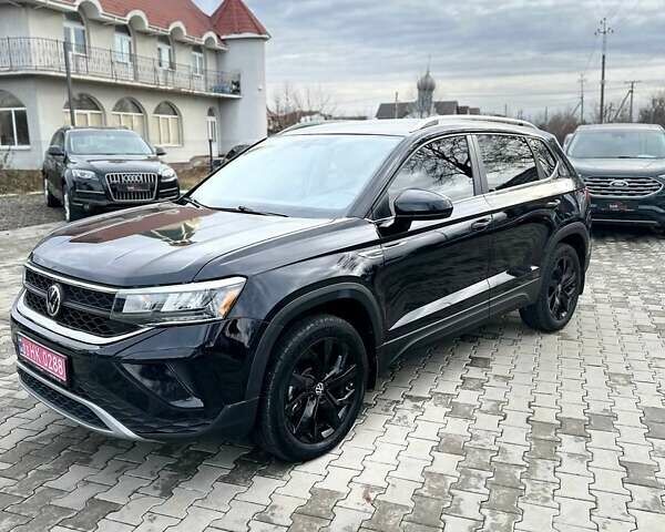 Черный Фольксваген Таос, объемом двигателя 1.5 л и пробегом 130 тыс. км за 17300 $, фото 1 на Automoto.ua