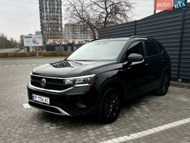 Черный Фольксваген Таос, объемом двигателя 1.5 л и пробегом 57 тыс. км за 22000 $, фото 1 на Automoto.ua