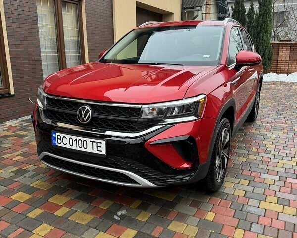 Красный Фольксваген Таос, объемом двигателя 1.5 л и пробегом 16 тыс. км за 25000 $, фото 1 на Automoto.ua