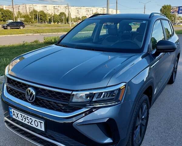 Серый Фольксваген Таос, объемом двигателя 1.5 л и пробегом 16 тыс. км за 18000 $, фото 1 на Automoto.ua