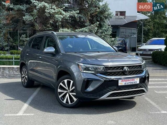 Серый Фольксваген Таос, объемом двигателя 1.5 л и пробегом 8 тыс. км за 25200 $, фото 1 на Automoto.ua