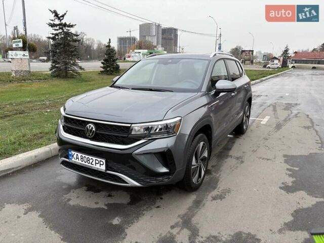 Серый Фольксваген Таос, объемом двигателя 1.5 л и пробегом 1 тыс. км за 25990 $, фото 1 на Automoto.ua
