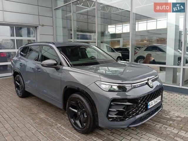 Серый Фольксваген Tayron, объемом двигателя 1.97 л и пробегом 17 тыс. км за 55000 $, фото 1 на Automoto.ua