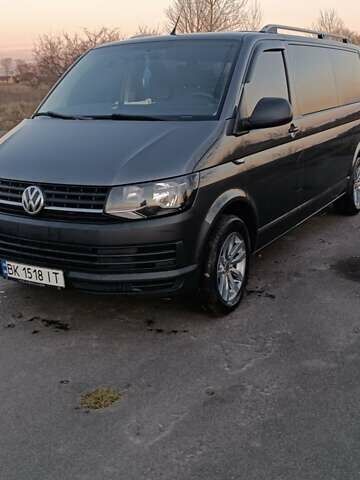 Сірий Фольксваген Teramont, об'ємом двигуна 1.97 л та пробігом 260 тис. км за 24500 $, фото 1 на Automoto.ua