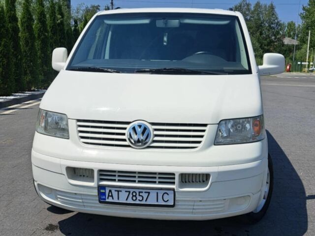 Белый Фольксваген Transporter, объемом двигателя 0 л и пробегом 300 тыс. км за 7000 $, фото 1 на Automoto.ua