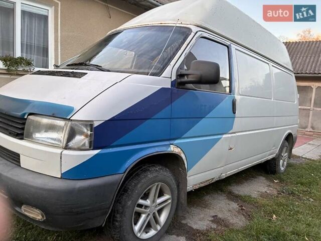 Белый Фольксваген Transporter, объемом двигателя 2.46 л и пробегом 400 тыс. км за 4200 $, фото 1 на Automoto.ua