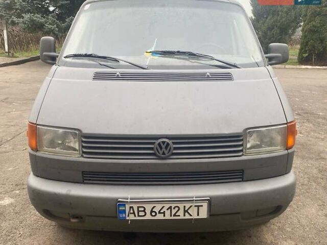 Белый Фольксваген Transporter, объемом двигателя 2.5 л и пробегом 276 тыс. км за 4550 $, фото 1 на Automoto.ua