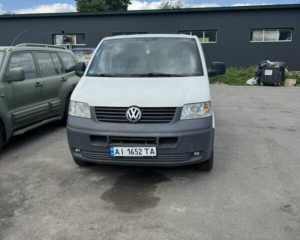 Белый Фольксваген Transporter, объемом двигателя 1.9 л и пробегом 200 тыс. км за 8500 $, фото 1 на Automoto.ua