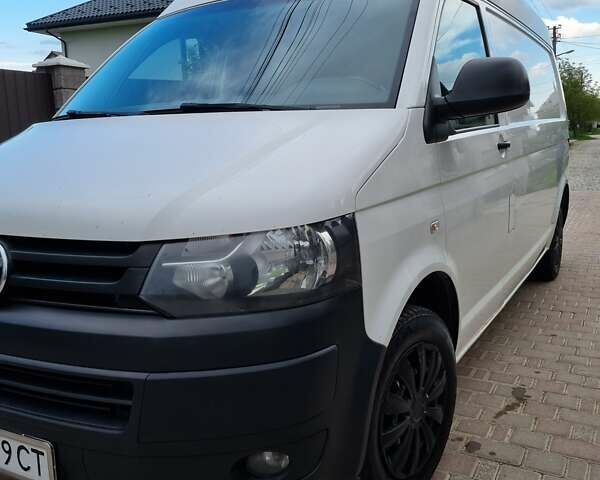 Білий Фольксваген Transporter, об'ємом двигуна 1.97 л та пробігом 293 тис. км за 12500 $, фото 1 на Automoto.ua