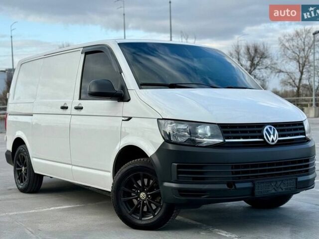 Белый Фольксваген Transporter, объемом двигателя 1.97 л и пробегом 311 тыс. км за 14900 $, фото 1 на Automoto.ua