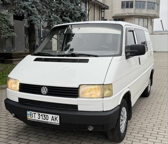 Белый Фольксваген Transporter, объемом двигателя 1.9 л и пробегом 240 тыс. км за 4600 $, фото 1 на Automoto.ua